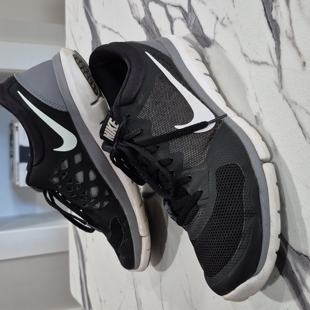 Nike Flex 2015 Run Running Shoes, Mens 9.5 Black